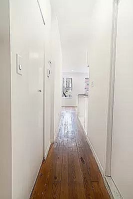 4th image of 410 W 36th St #3FR