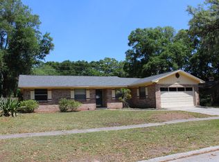 1655 Oak Ridge Dr W, Jacksonville, FL 32225