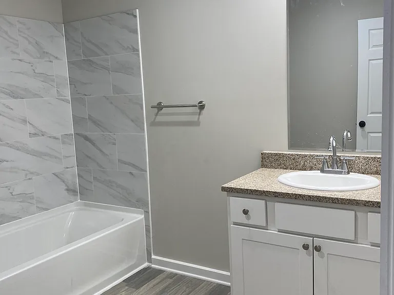 Upstairs Second Bathroom