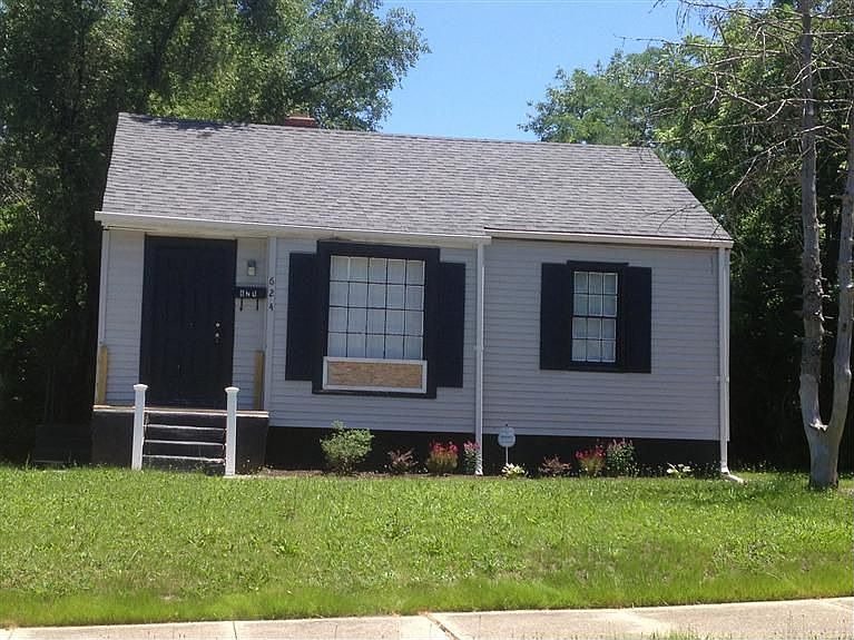 1st image of 624 Mia Ave