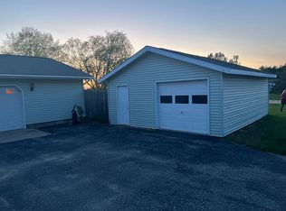 7029 E Shane Ln, Cheboygan, MI 49721