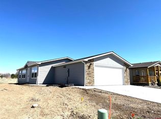 207 Castle Ave, Montrose, CO 81401
