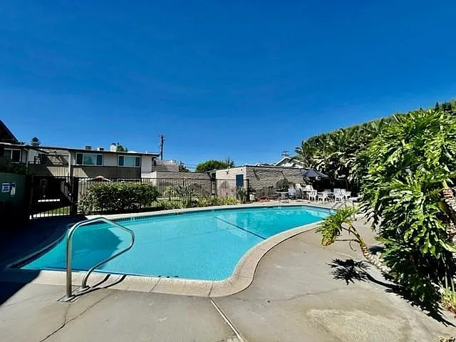 16531 Alliance Ave #A2 — Photo 36