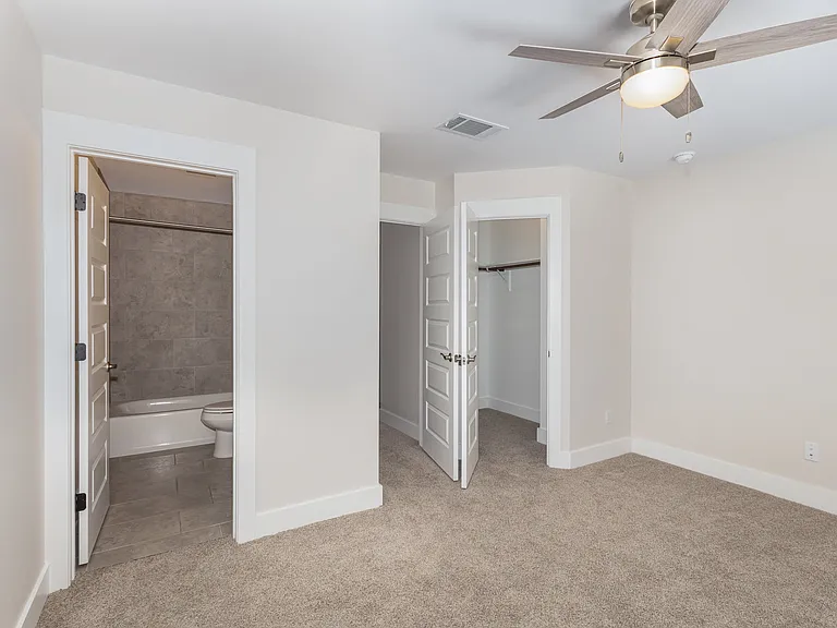 Windermere Parke Garden Villas — Photo 23