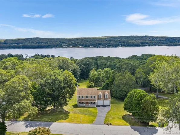 51 Riverview Road, Montville, CT 06382