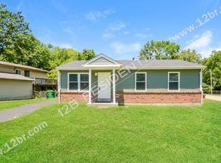 7403 Blanding Dr, Saint Louis, MO 63135