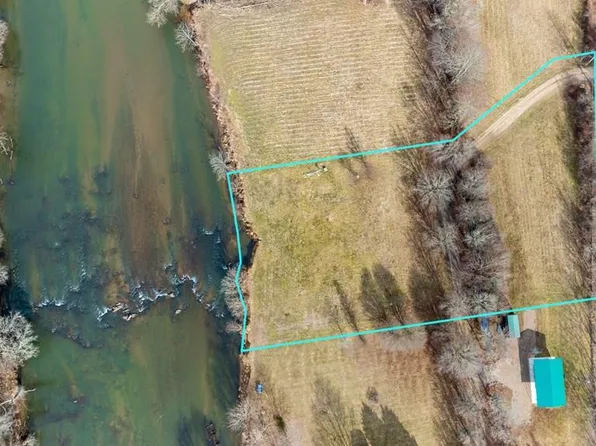 43 Moon Shadow Rd, Franklin, NC 28734