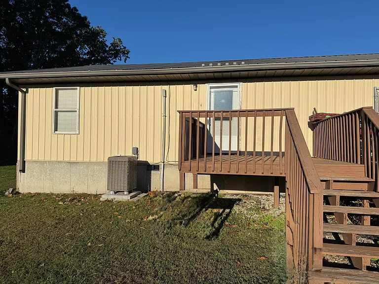 9325 Hopper Ln #B — Photo 10