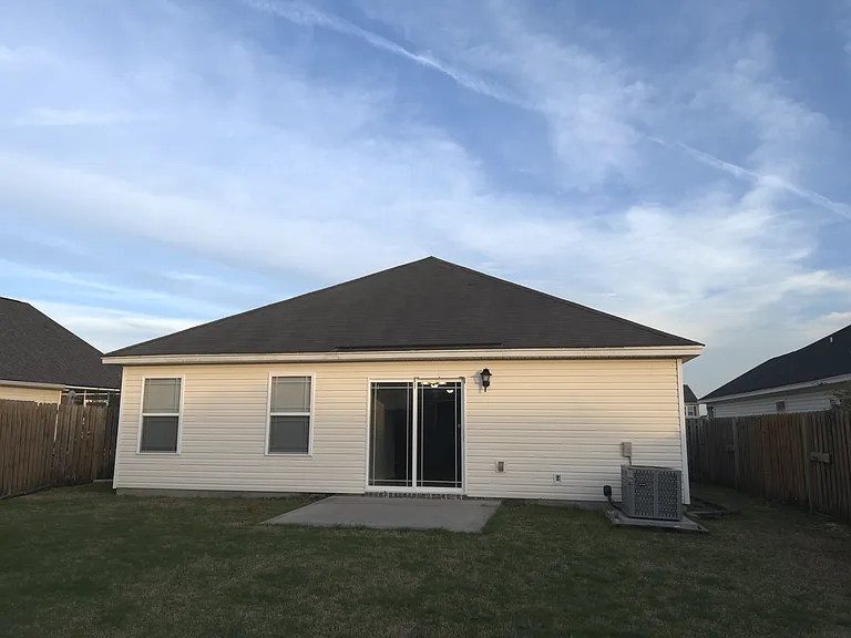 21 Laurel Ln — Photo 6