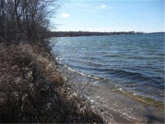 4th image of Walleye Drive