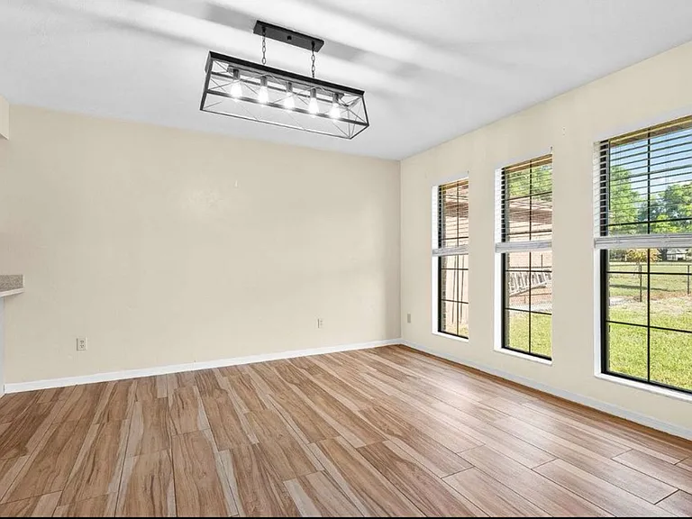 225 NW Mallard Pl — Photo 9