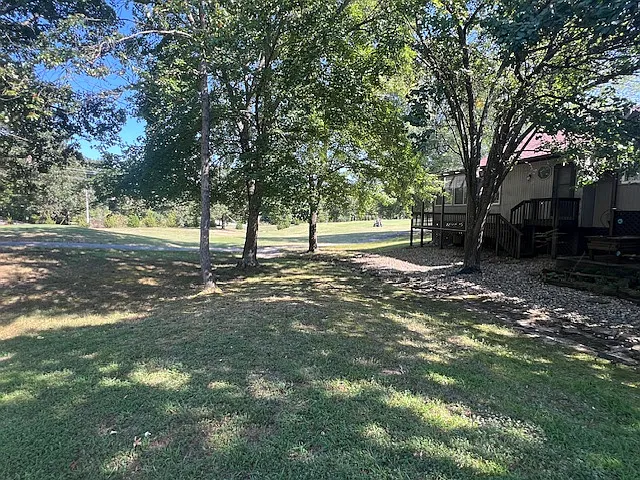 19 Lunsford Ln — Photo 32
