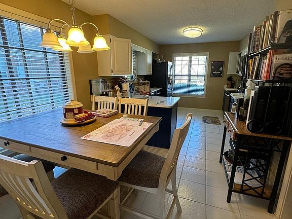 5th image of 8081 Kerry Dr
