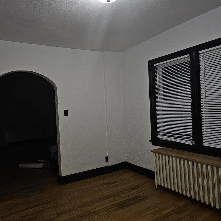 1114 E 22nd Street — Photo 2