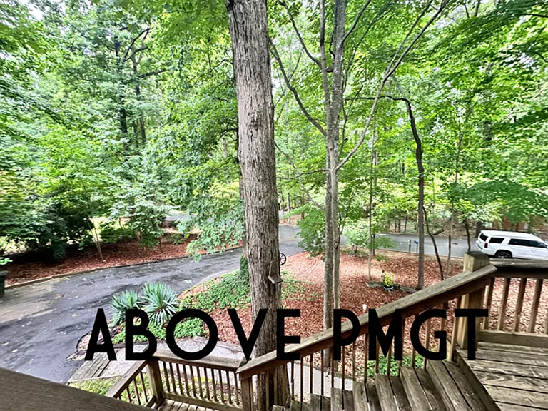 126 Lakeshore Dr — Photo 8