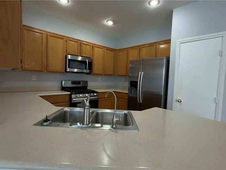 9842 W Mesa Vista Ave — Photo 10