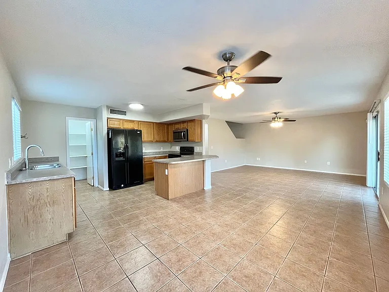 7253 W State Ave — Photo 10