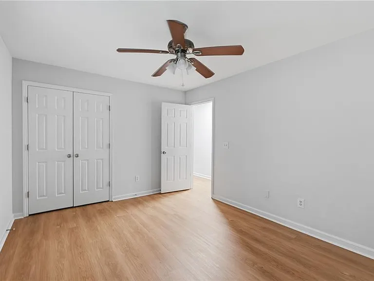 620 Brook Landing Ct — Photo 31