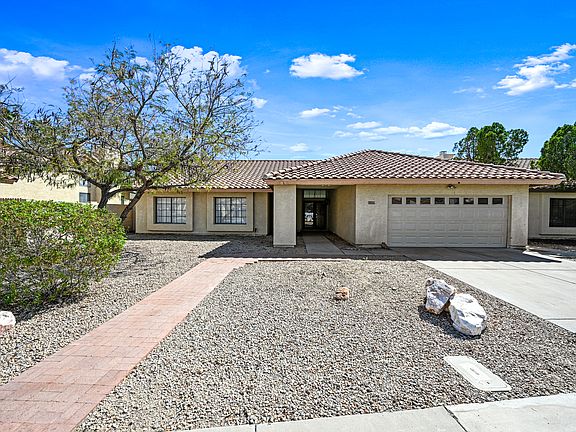 2nd image of 11137 W Ashbrook Pl