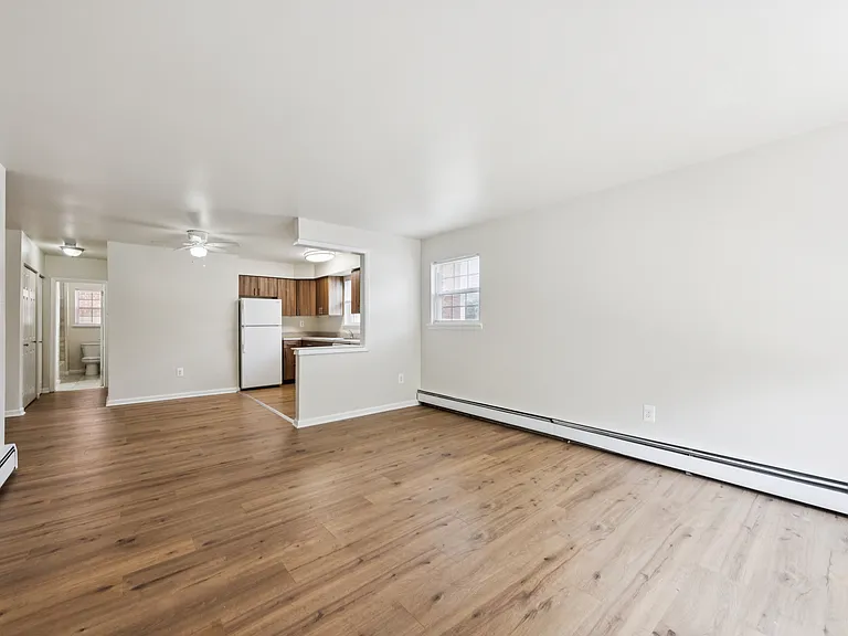 17 E Maple Ave #11 — Photo 2