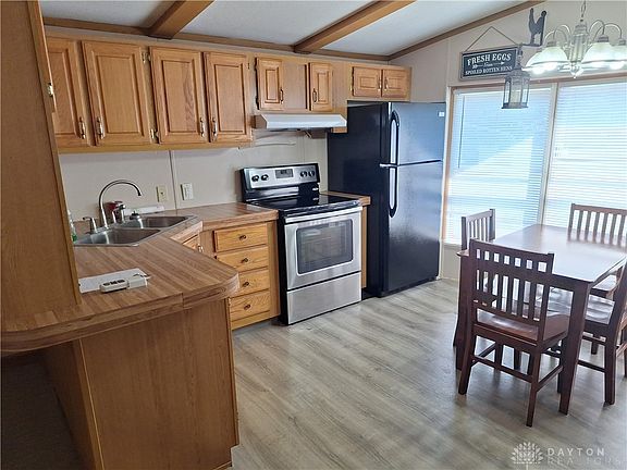 5th image of 111 Airstream Dr