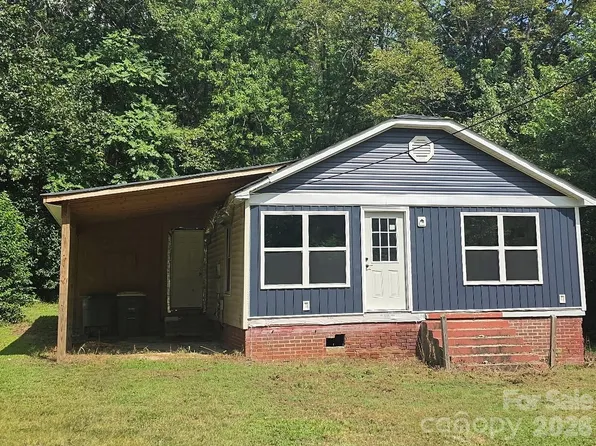 817 Skyland St, Kannapolis, NC 28083