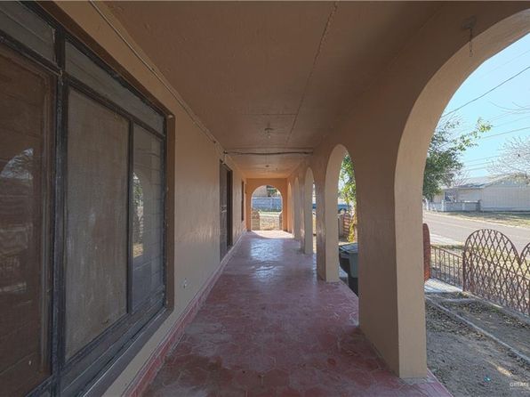 1106 N Estrella St, Roma, TX 78584
