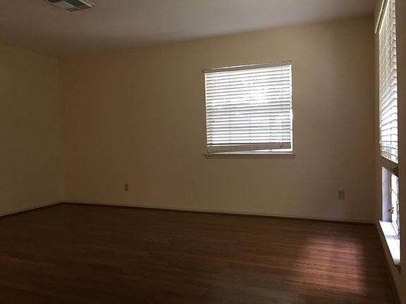 3rd image of 1801 Huldy St APT 4