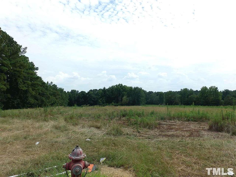 2nd image of 1306 Hockaday Rd