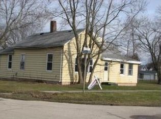127 N 5th St, Winneconne, WI 54986