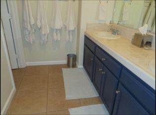 2585 S Duke Ave, Fresno, CA 93727