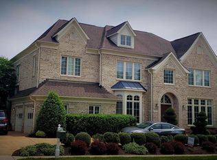 8223 Roxborough Loop, Gainesville, VA 20155