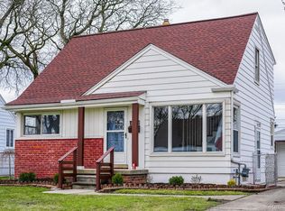 6939 Helen St, Garden City, MI 48135