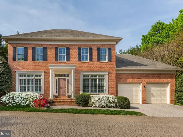 7927 Sandalfoot Dr, Potomac, MD 20854