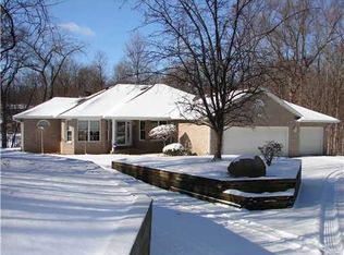 59429 Clover Rd, Mishawaka, IN 46544