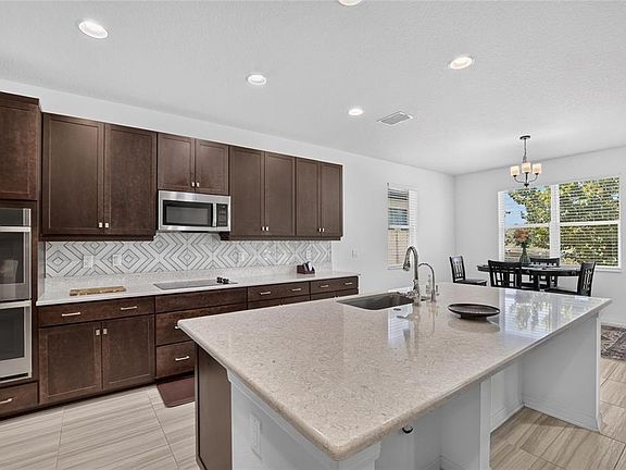 4th image of 7321 GULF CYPRESS AVENUE