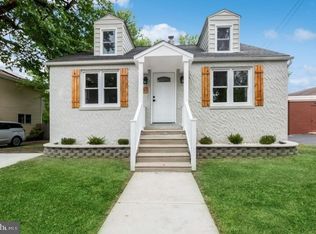 381 Crawford Ave, Maple Shade, NJ 08052