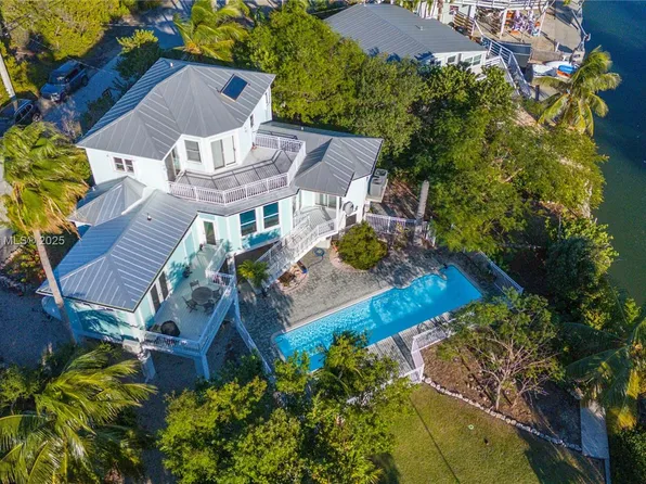 22822 John Silver Ln, Cudjoe Key, FL 33042
