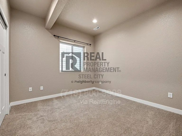 1886 E Jerrian Ln — Photo 36