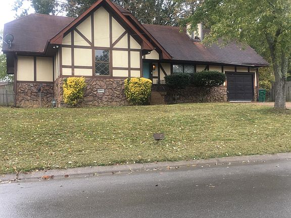 2nd image of 3117 Goodwin Dr