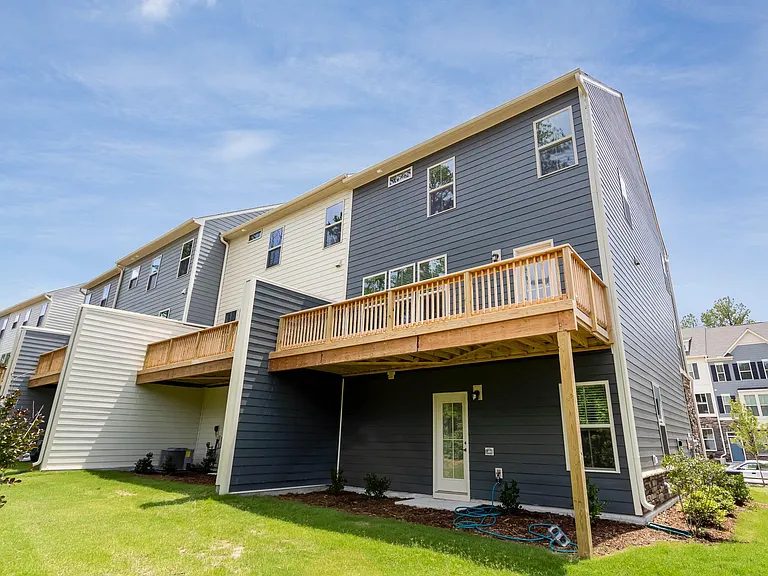 1328 Channing Park Cir — Photo 3