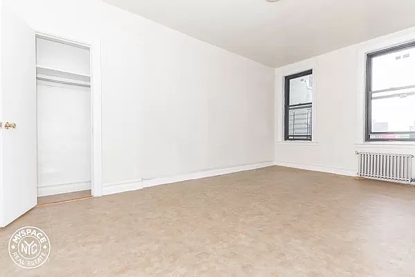 1st image of 377 Montgomery St #H37
