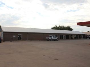 1201 S Main St, Hennessey, OK 73742
