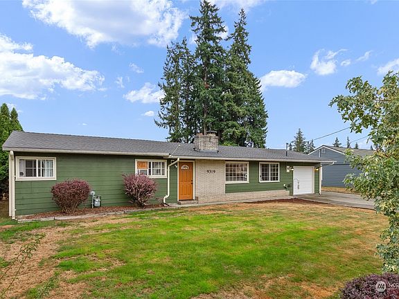 2nd image of 9309 NE 44th Drive