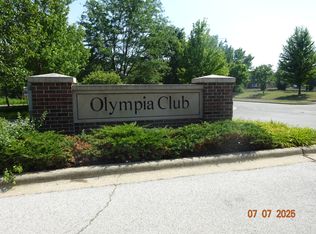 2904 Delphi Ct, Olympia Fields, IL 60461