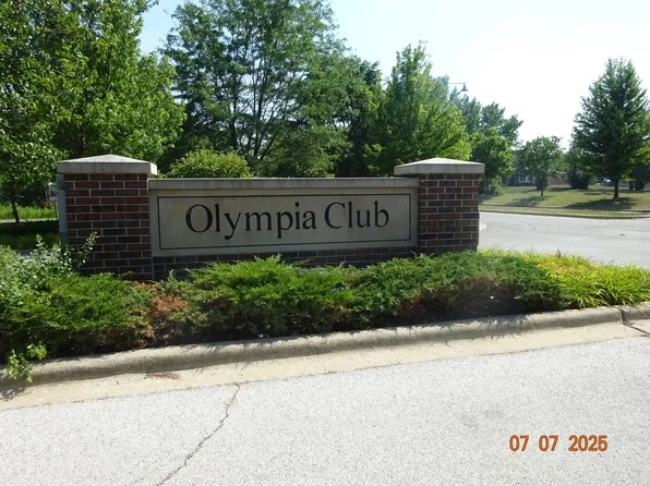 2908 Delphi Ct, Olympia Fields, IL 60461
