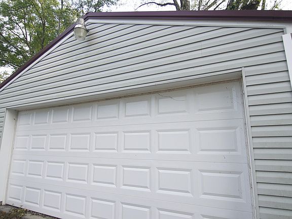 4th image of 1242 Jefferson Ave