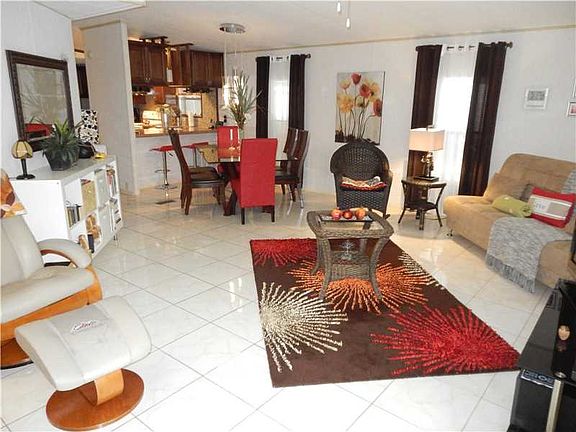2nd image of 3039 SW 51st St