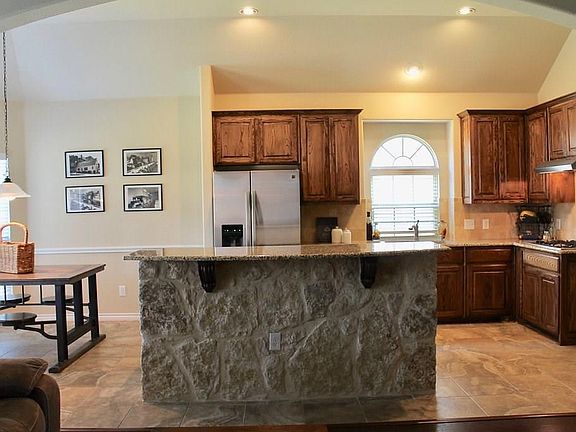5th image of 1413 Creosote Dr