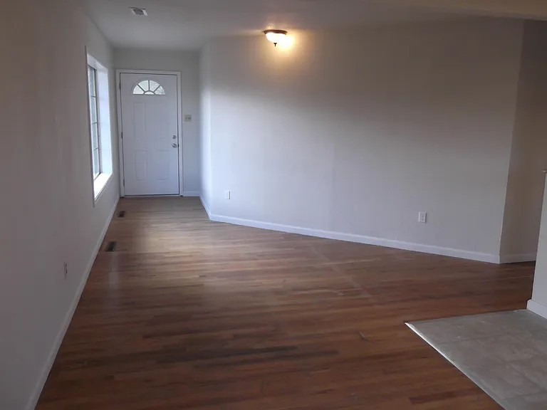 3837 Linda Vista Ln #101 — Photo 6
